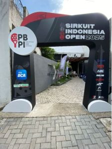 backdrop gate